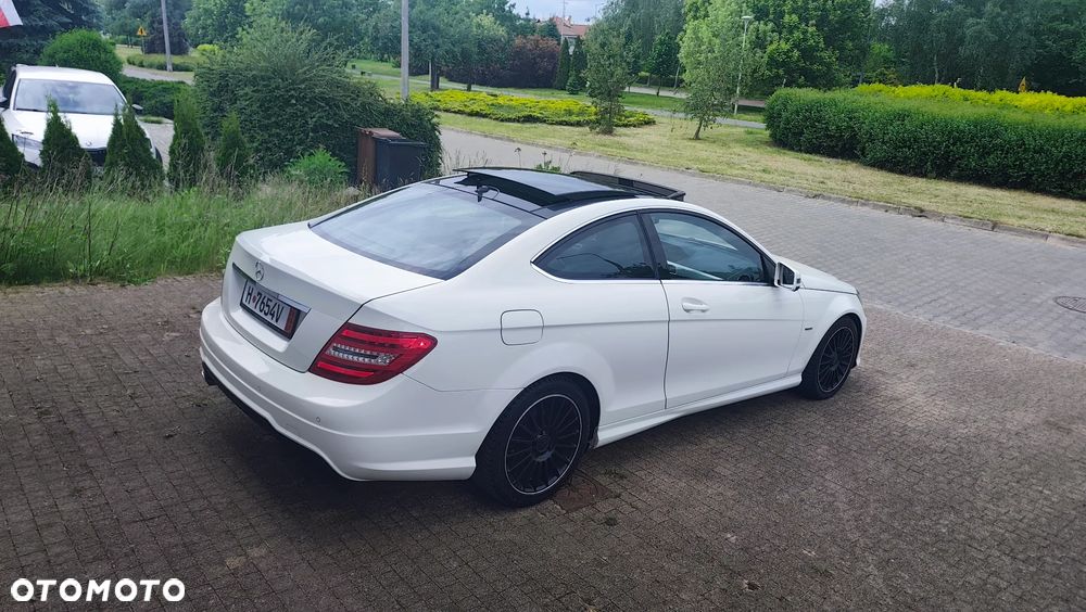 Mercedes-Benz Klasa C 250 Sport 7G-TRONIC - 38