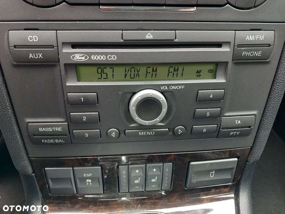 Ford Mondeo 2.0 Ghia Executive - 25
