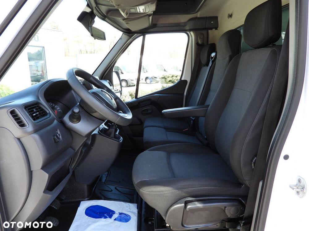 Renault MASTER PLANDEKA 10 PALET WEBASTO TEMPOMAT LEDY KLIMATYZACJA  165KM - 28