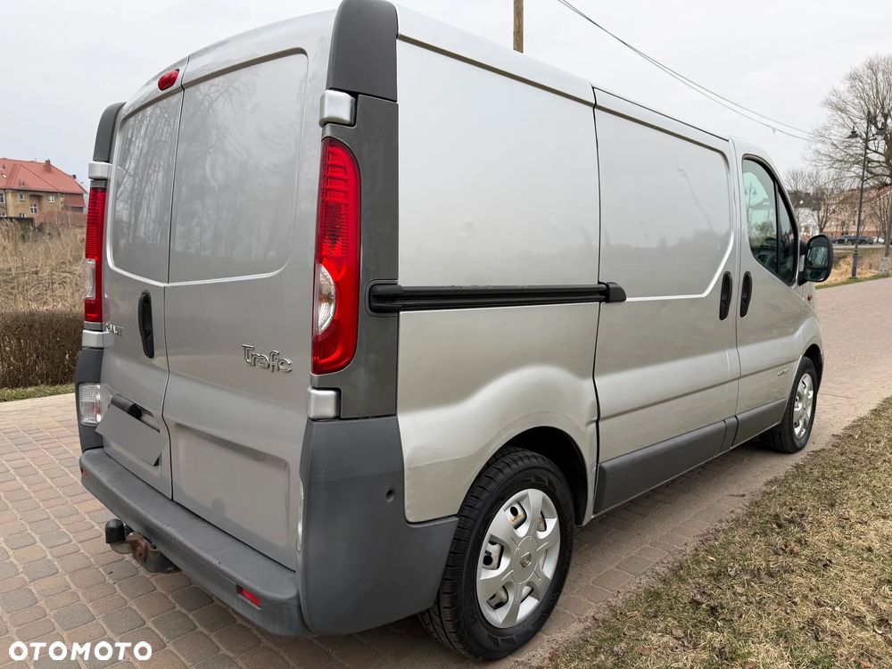 Renault TRAFIC - 4