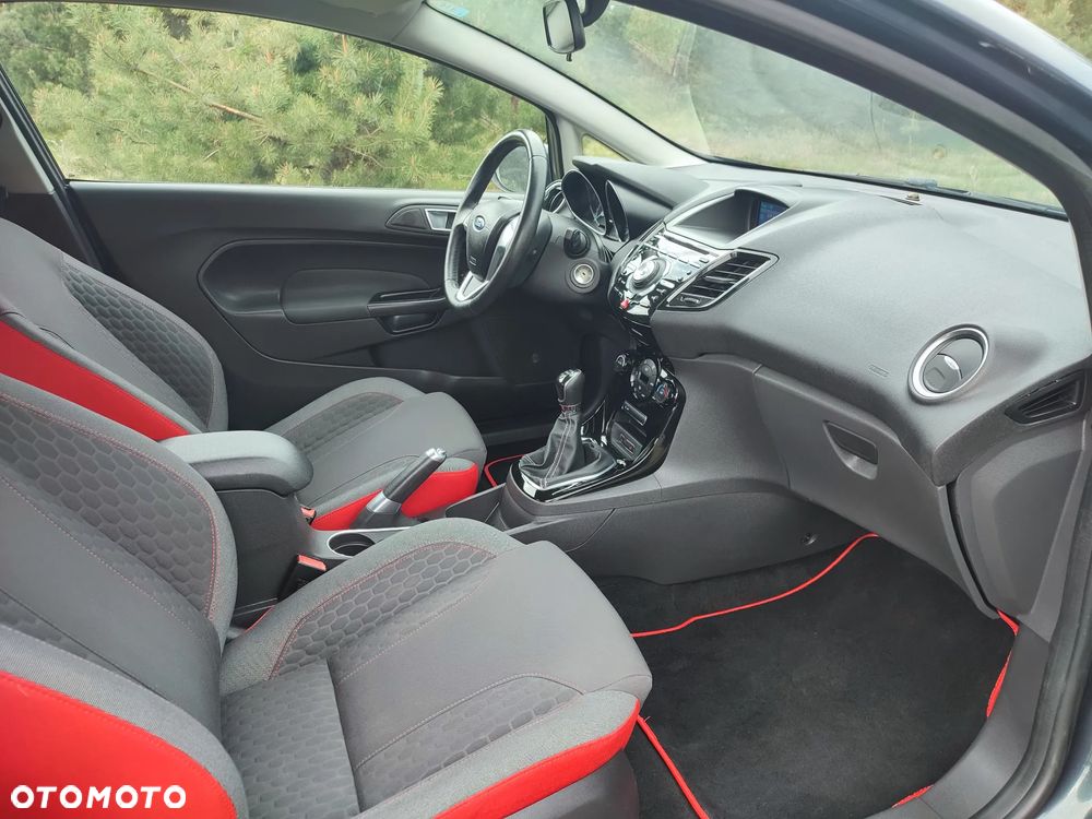 Ford Fiesta 1.0 EcoBoost STart-Stop ST-LINE - 32