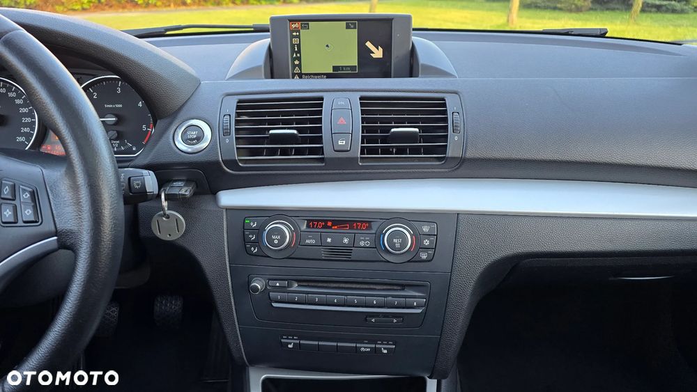 BMW Seria 1 120d DPF Edition Sport - 16