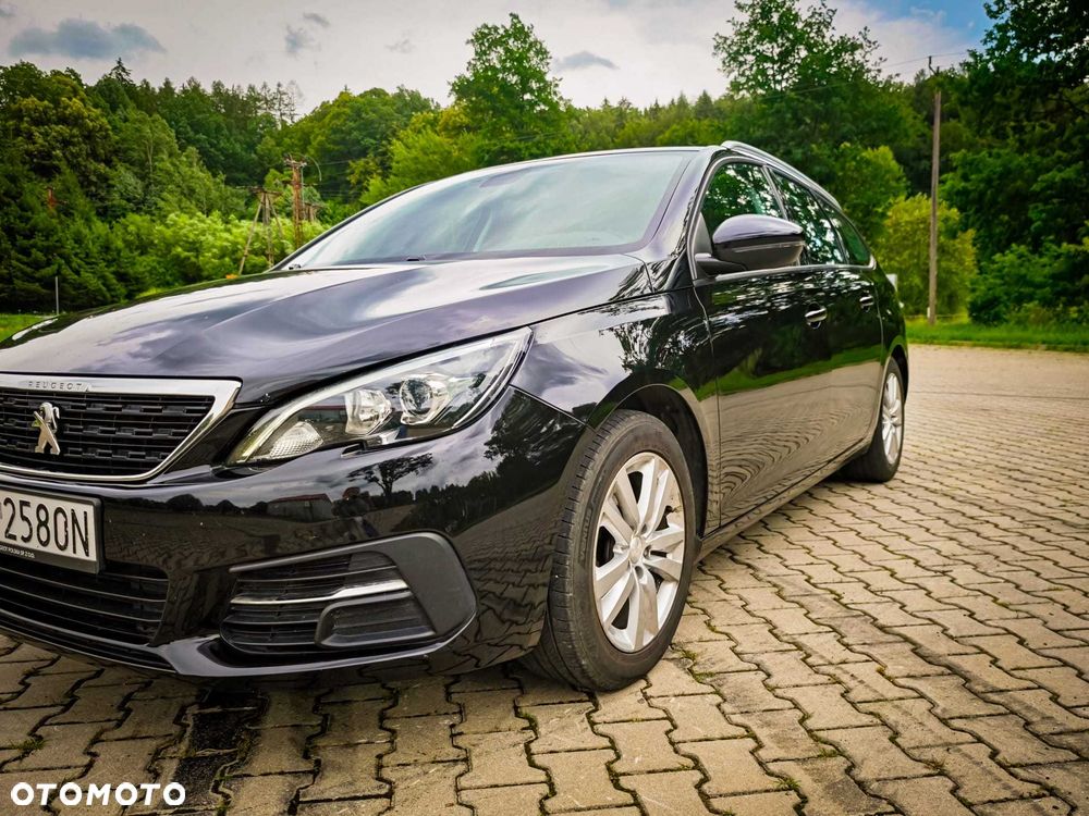 Peugeot 308 - 1