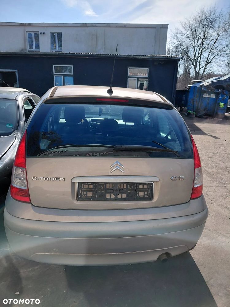 Na części Citroen C3  Rok 2007 Moc 50 kw  Pojemność 1398 Diesel - 5