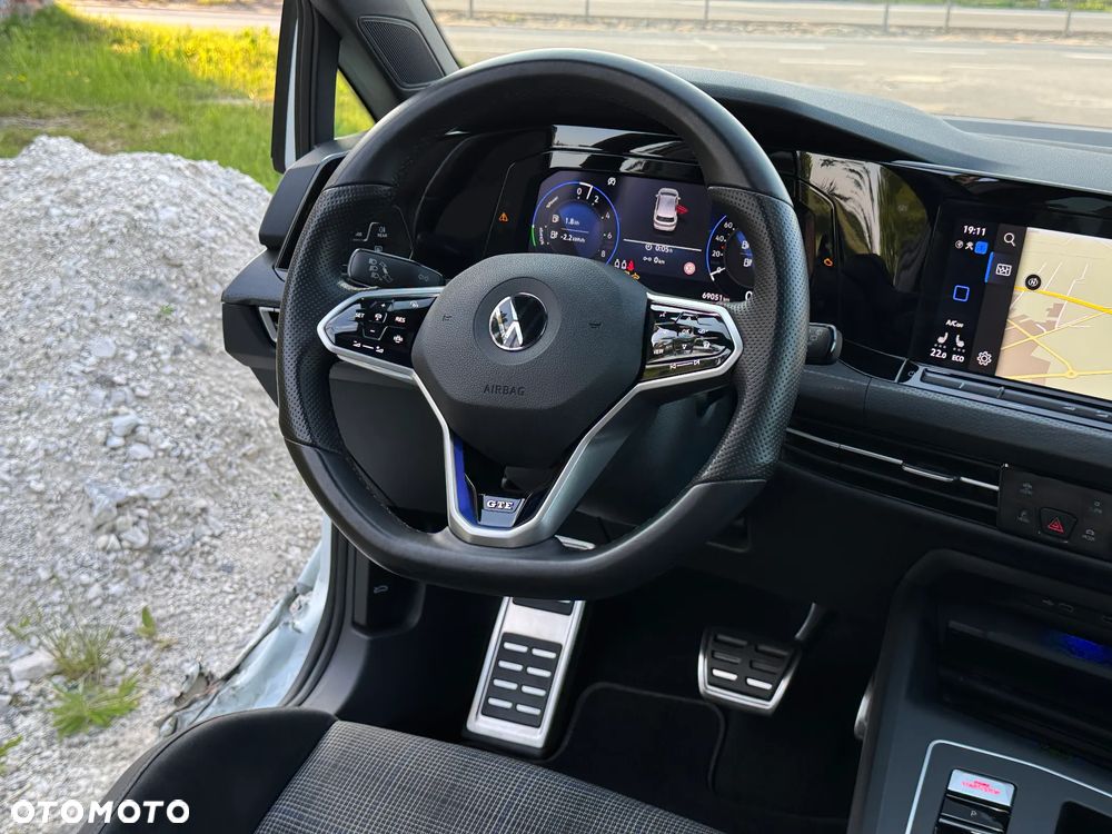 Volkswagen Golf ver-viii-1-4-tsi-plug--in-hybrid-style-dsg - 26