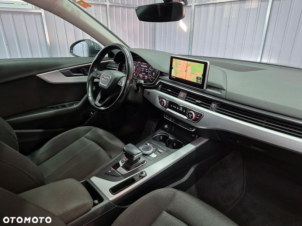 Audi A4 Avant 2.0 TDI Design S tronic - 14