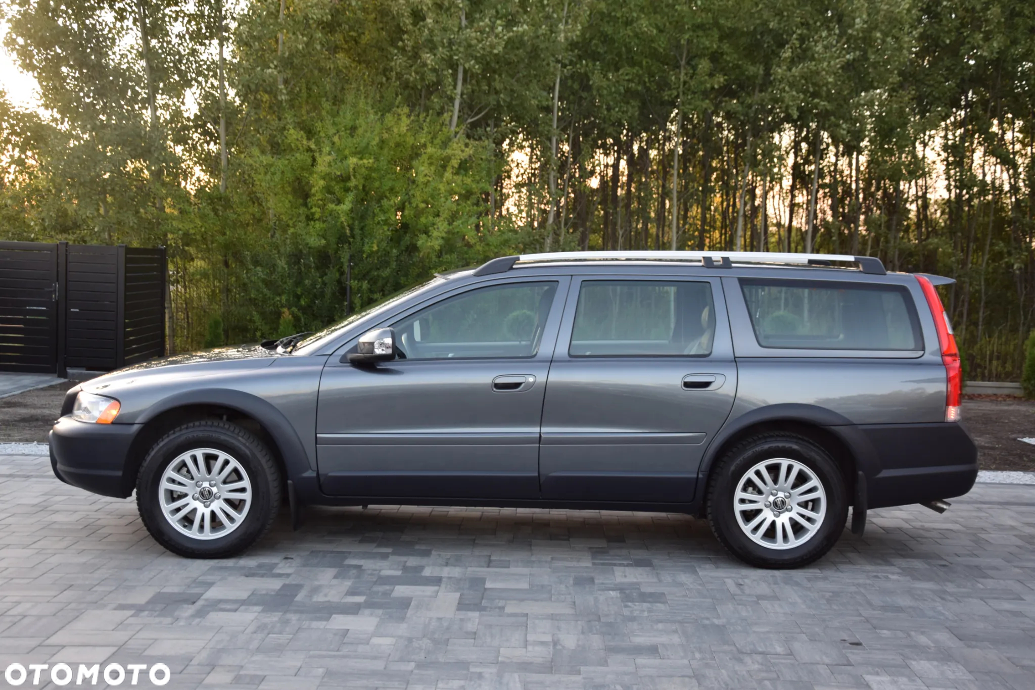 Volvo XC 70 D5 AWD Kinetic - 5