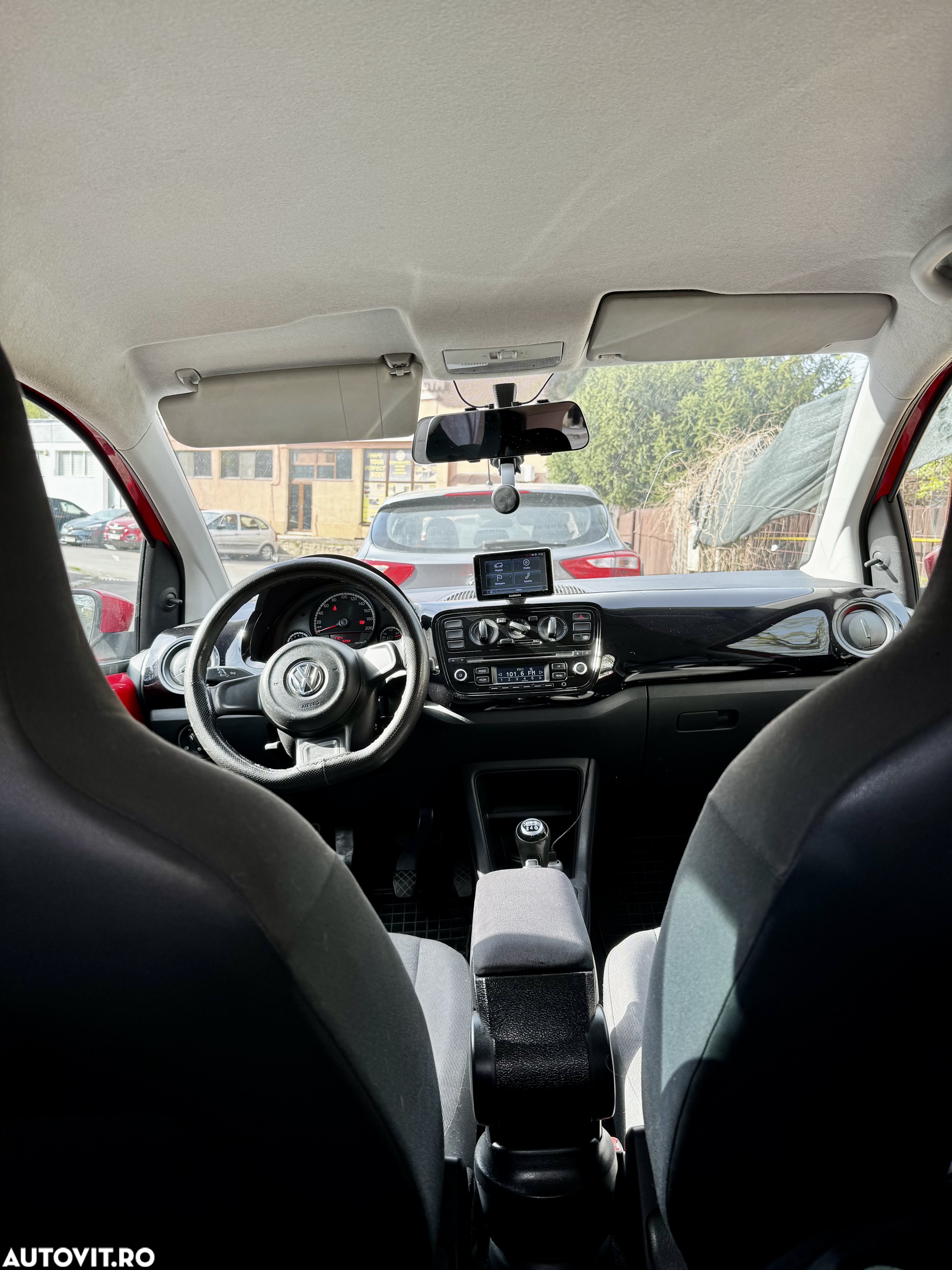 Volkswagen up! - 6
