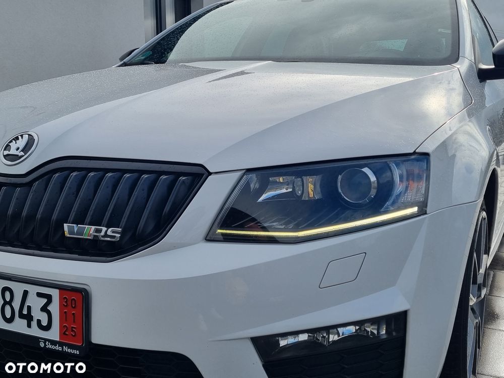 Skoda Octavia 2.0 TDI DSG RS - 6