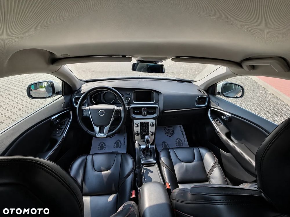 Volvo V40 T3 Drive-E R-Ocean Race - 8