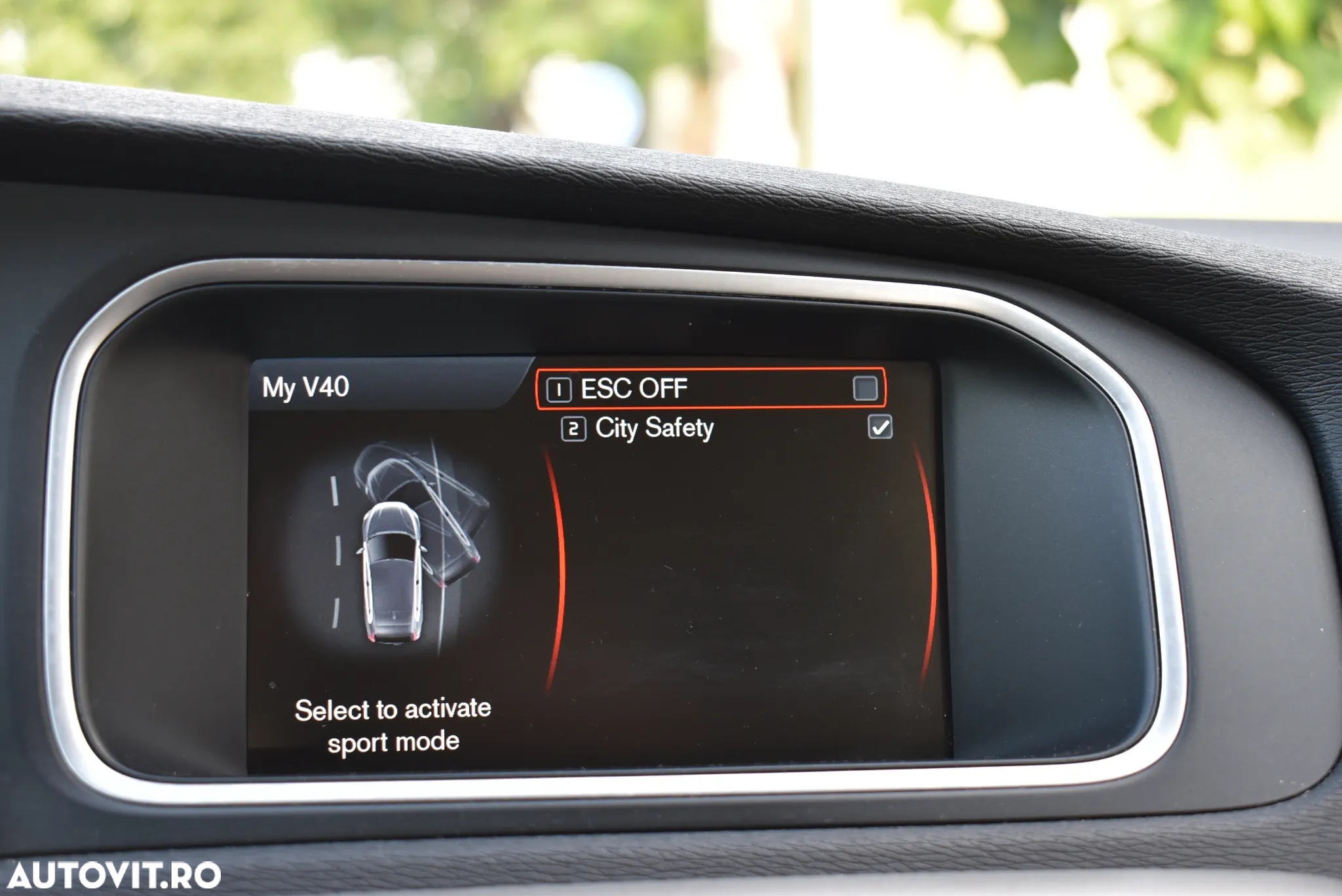Volvo V40 D2 - 11