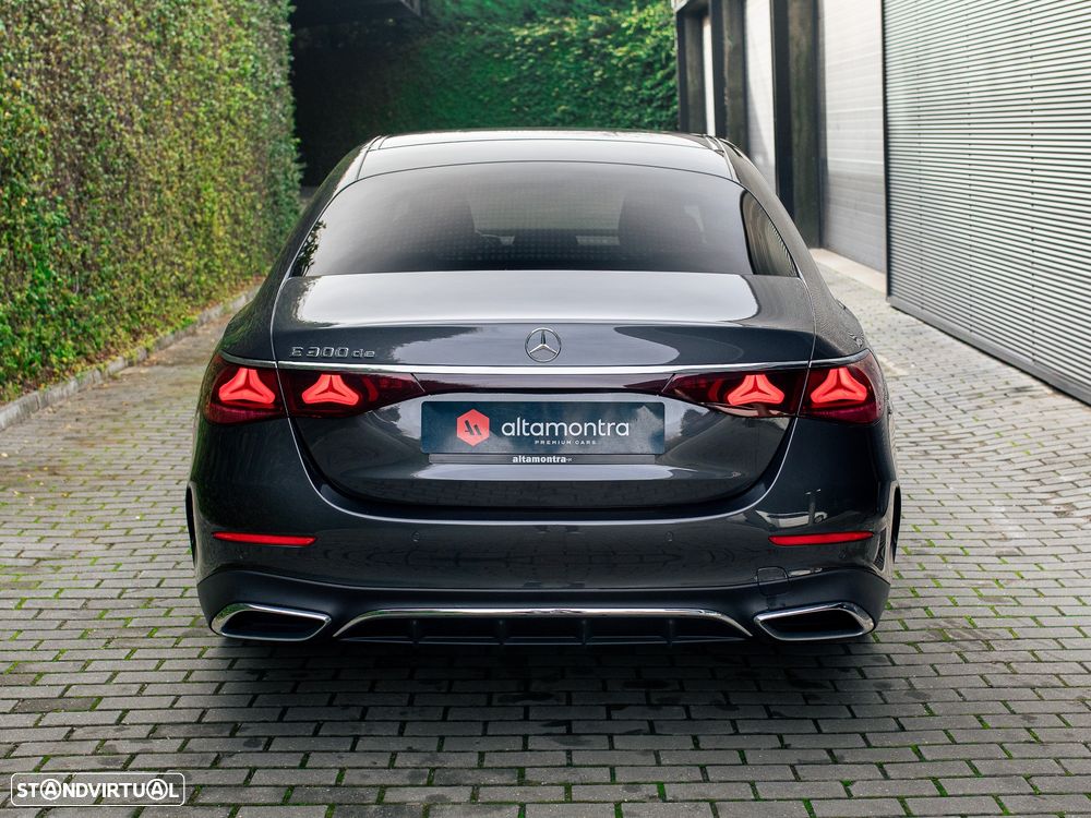 Mercedes-Benz E 300 de AMG Line - 12