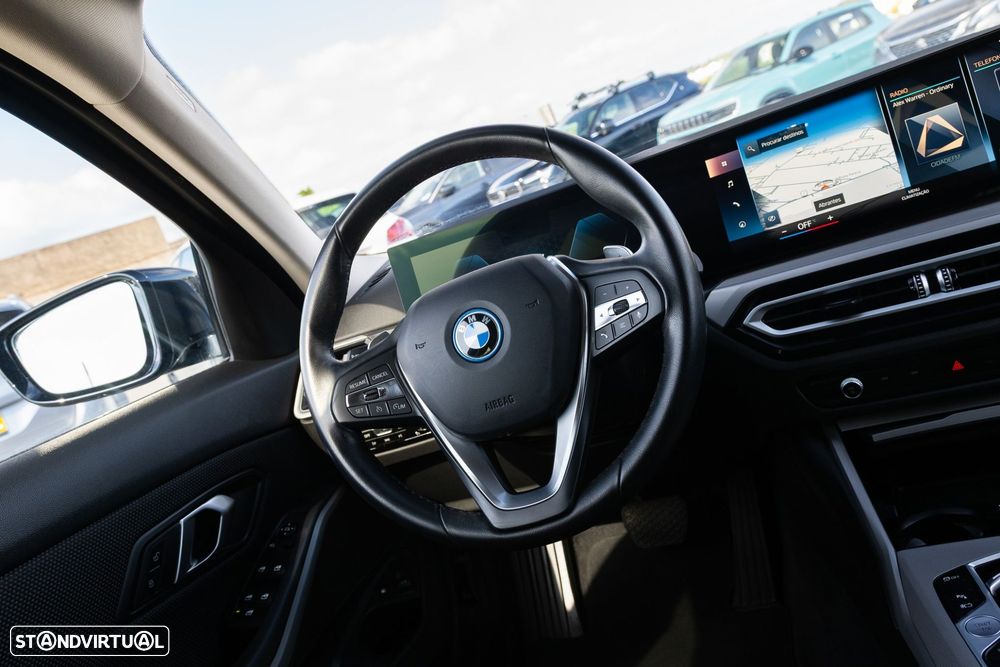 BMW 320 e Auto - 21