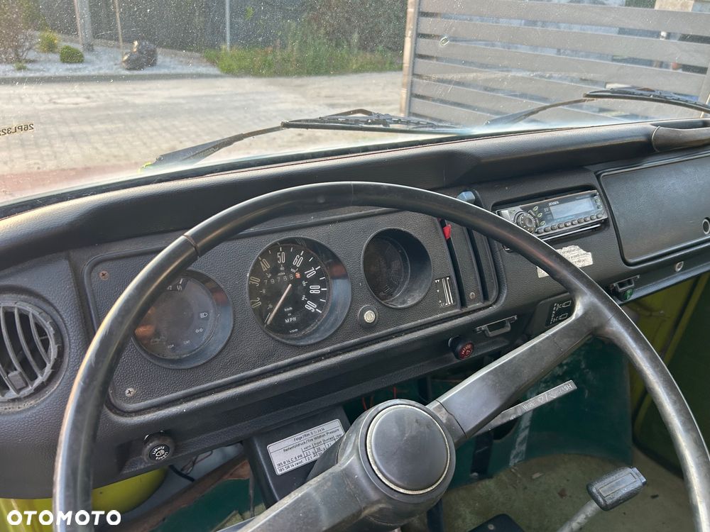 Volkswagen Transporter - 16