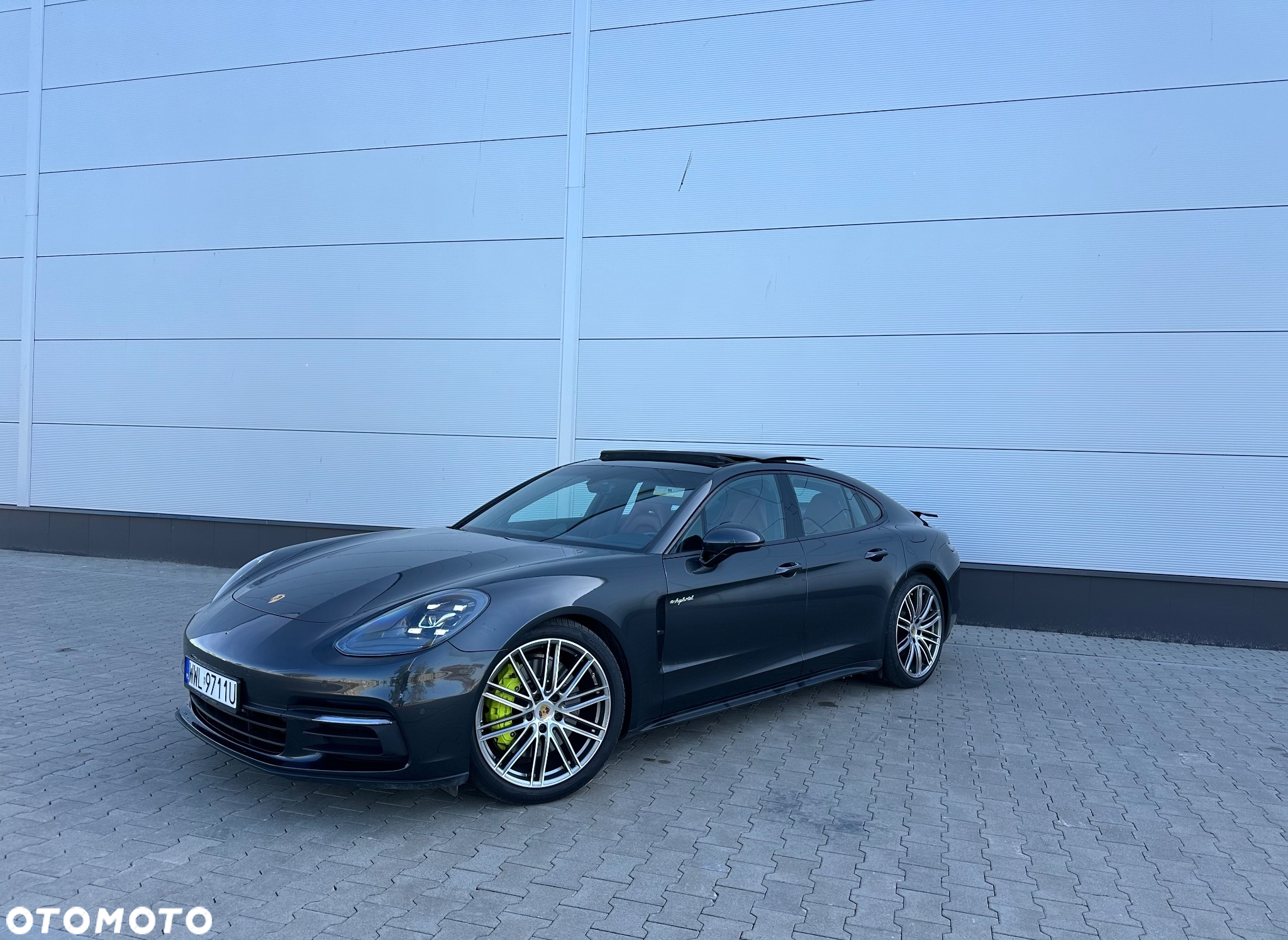 Porsche Panamera 4S E-Hybrid - 32