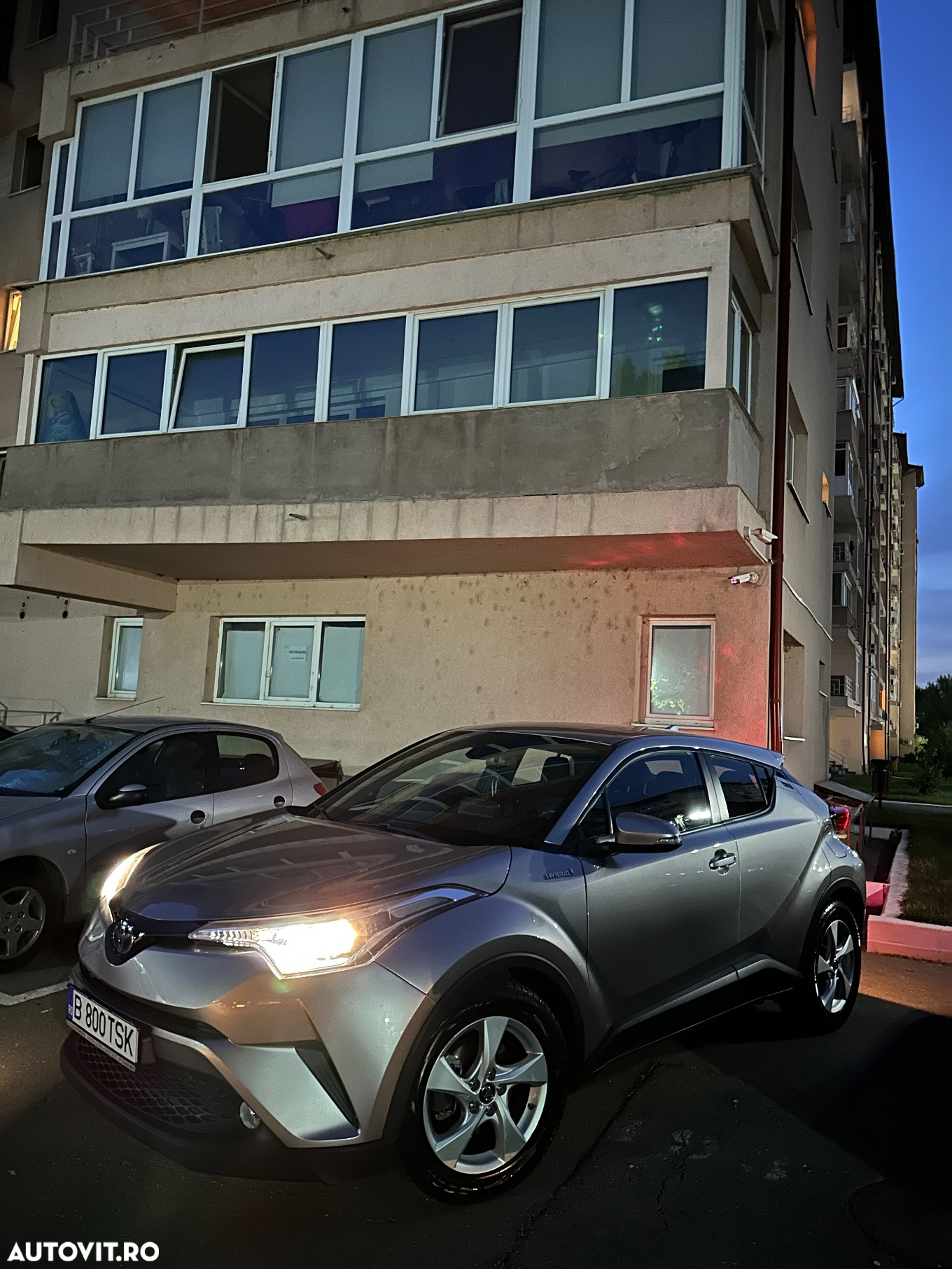 Toyota C-HR 1.8 HSD 122 CP 4x2 CVT Style - 25