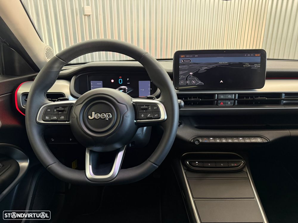 Jeep Avenger 1.2 e-Hybrid Summit DCT — fotografia 8