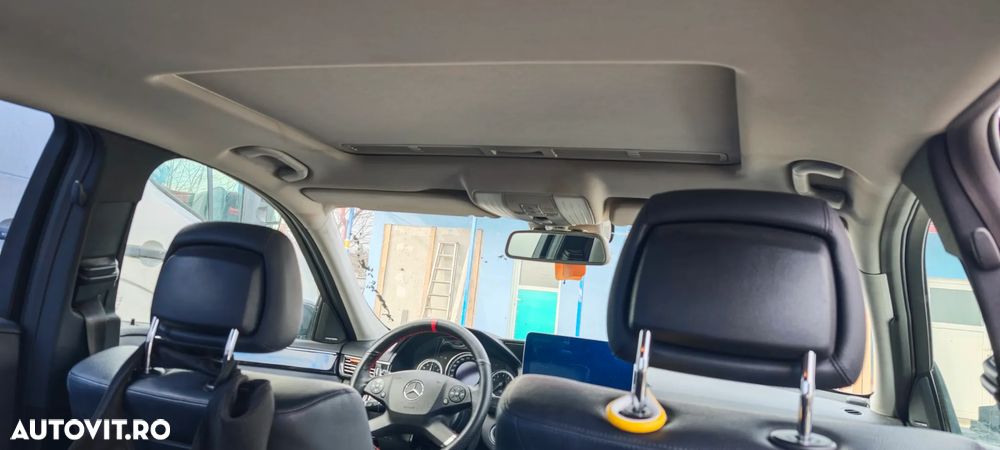 Mercedes-Benz E - 18