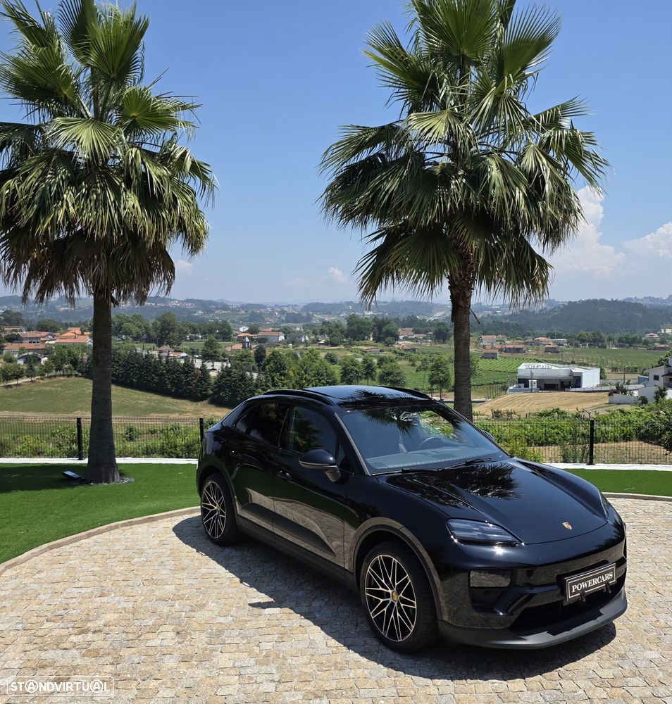 Porsche Macan Electric - 19