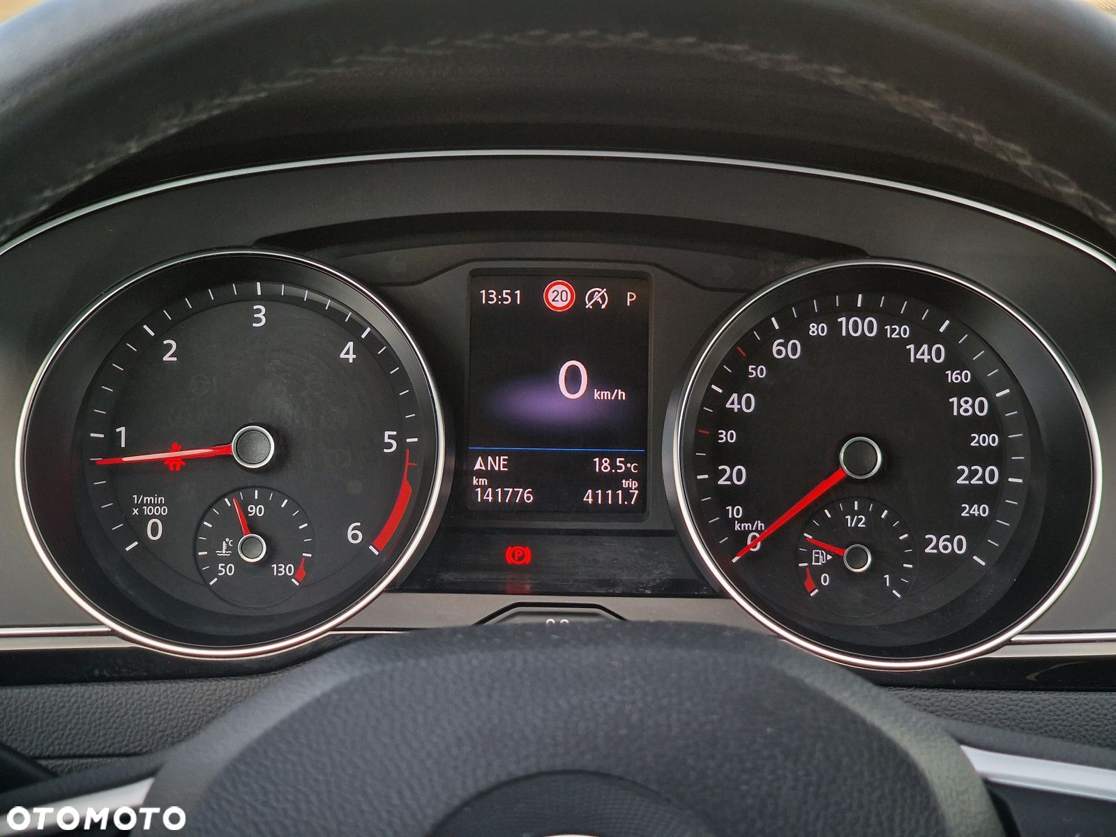 Volkswagen Passat 2.0 TDI Elegance DSG - 35