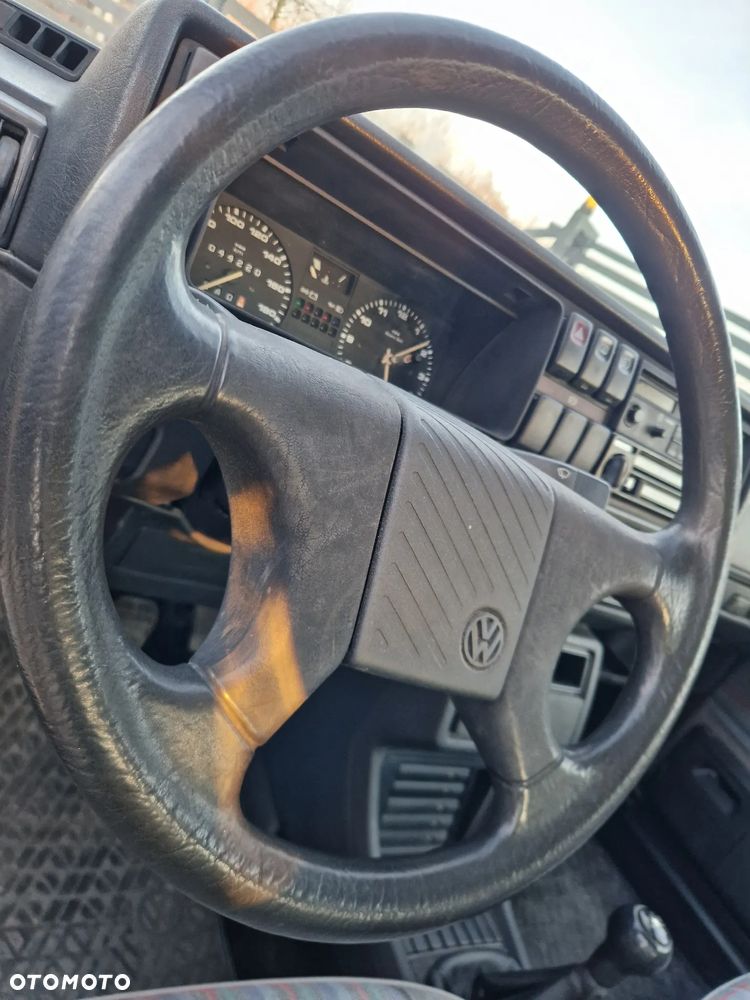 Volkswagen Golf - 11
