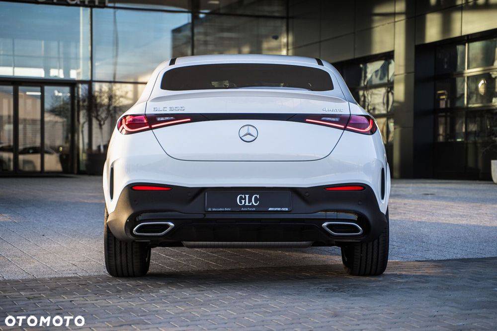 Mercedes-Benz GLC - 11