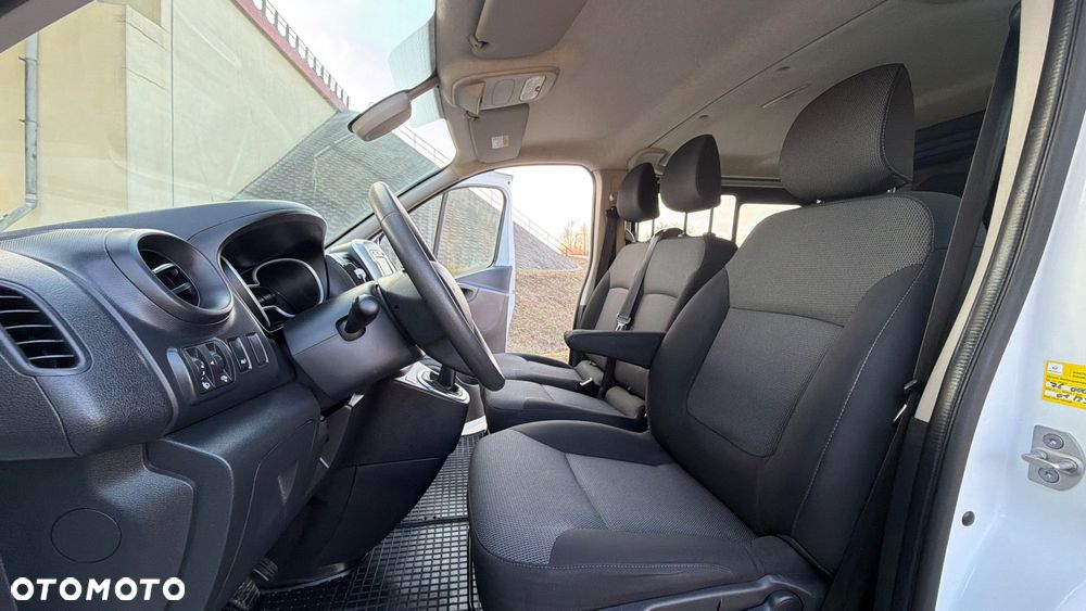 Renault Trafic - 19