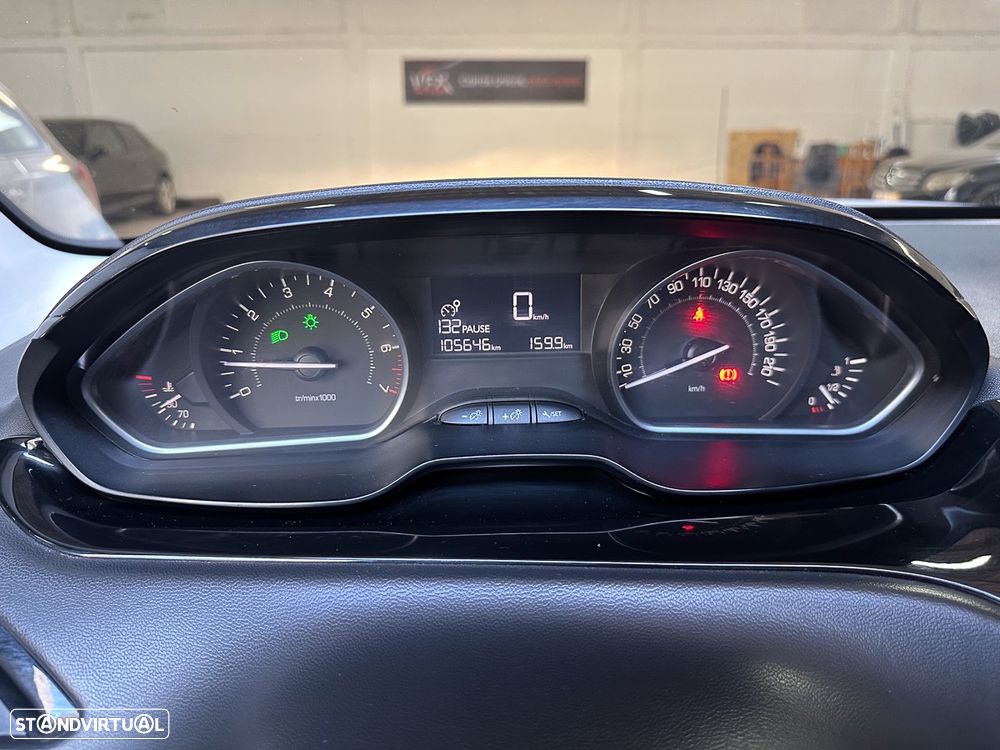 Peugeot 208 1.2 PureTech Style - 13