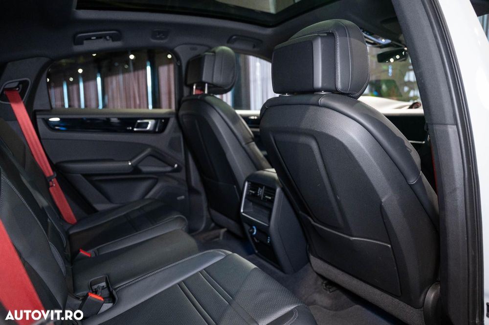 Porsche Cayenne Coupe S - 31