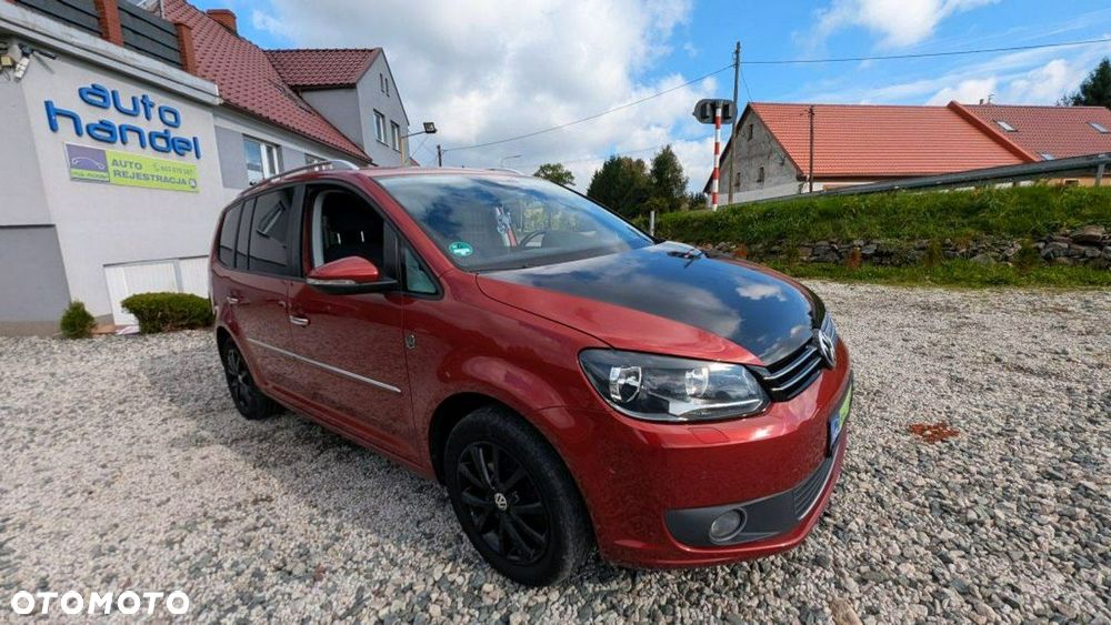 Volkswagen Touran - 12