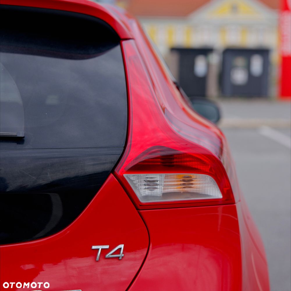 Volvo V40 T4 Kinetic - 21