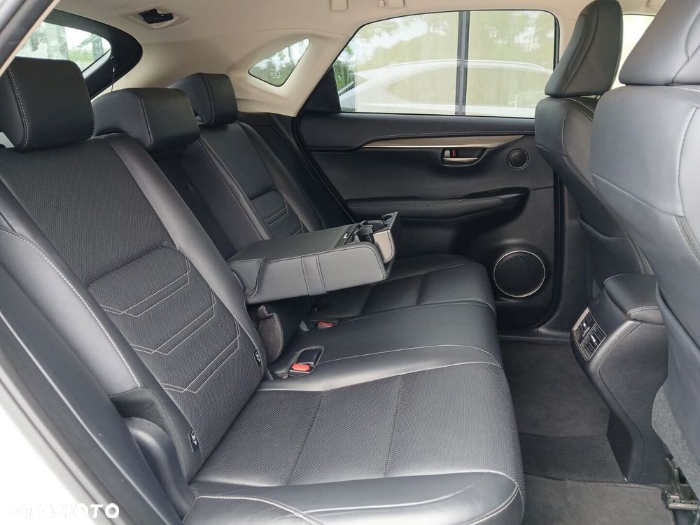 Lexus NX 200t Comfort AWD - 26