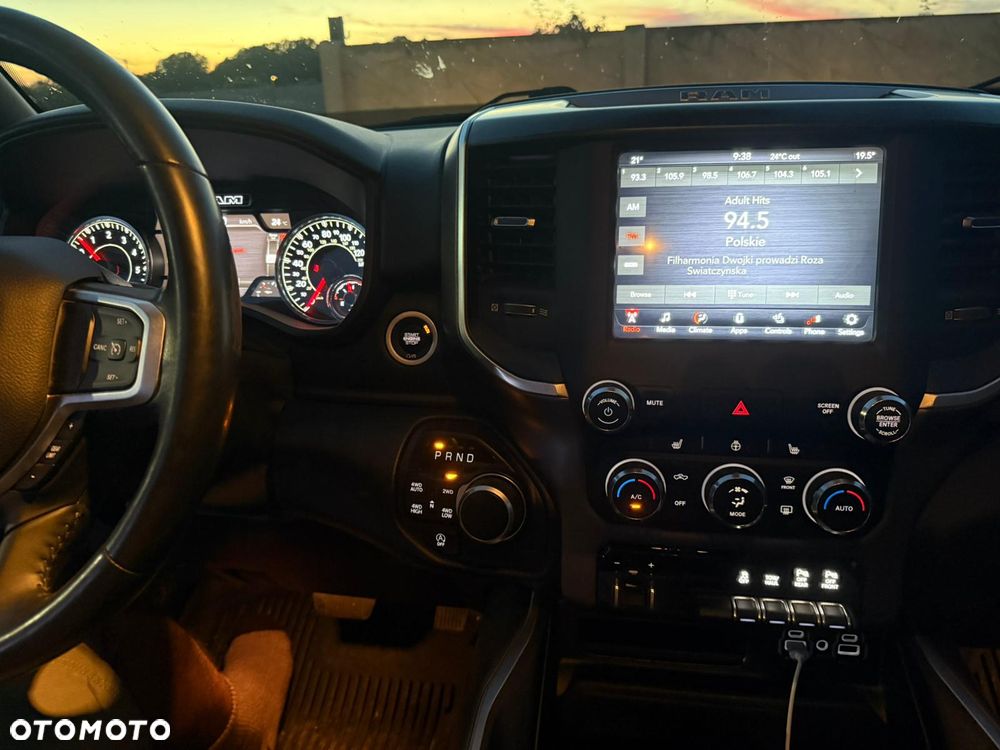 RAM 1500 5.7 Crew Cab Bighorn - 17