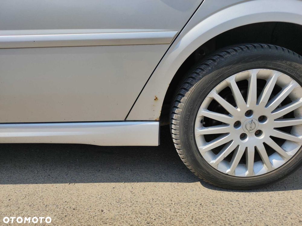 Opel Vectra - 8