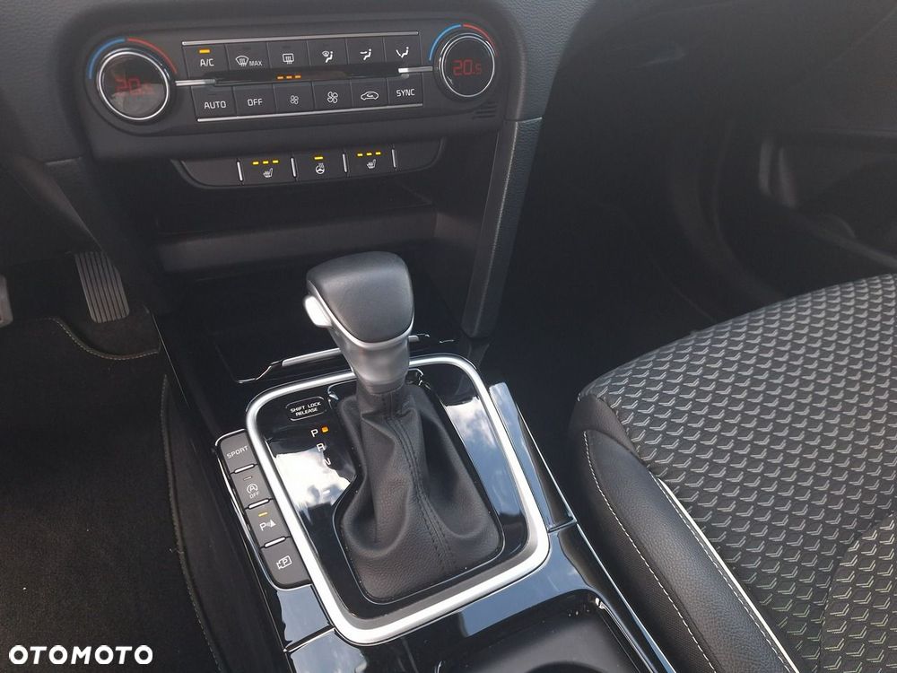 Kia Ceed 1.5 T-GDI Tribute DCT - 20