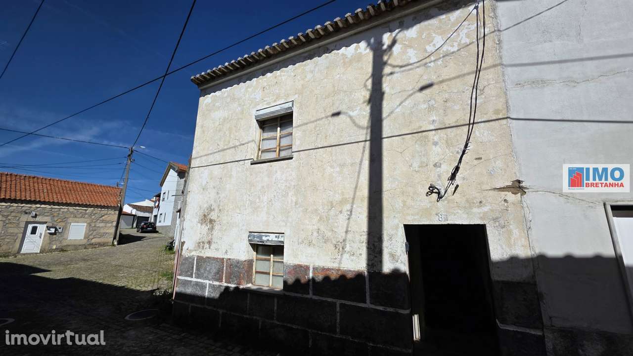 Moradia V2 p/ Renovar - Escalos de Cima - Grande imagem: 2/16