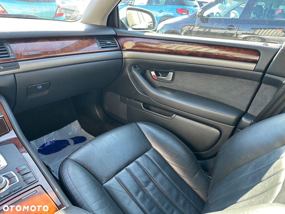 Audi A8 3.7 Quattro - 30