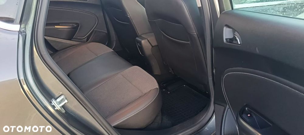 Opel Astra 1.4 Turbo Automatik Cosmo - 27