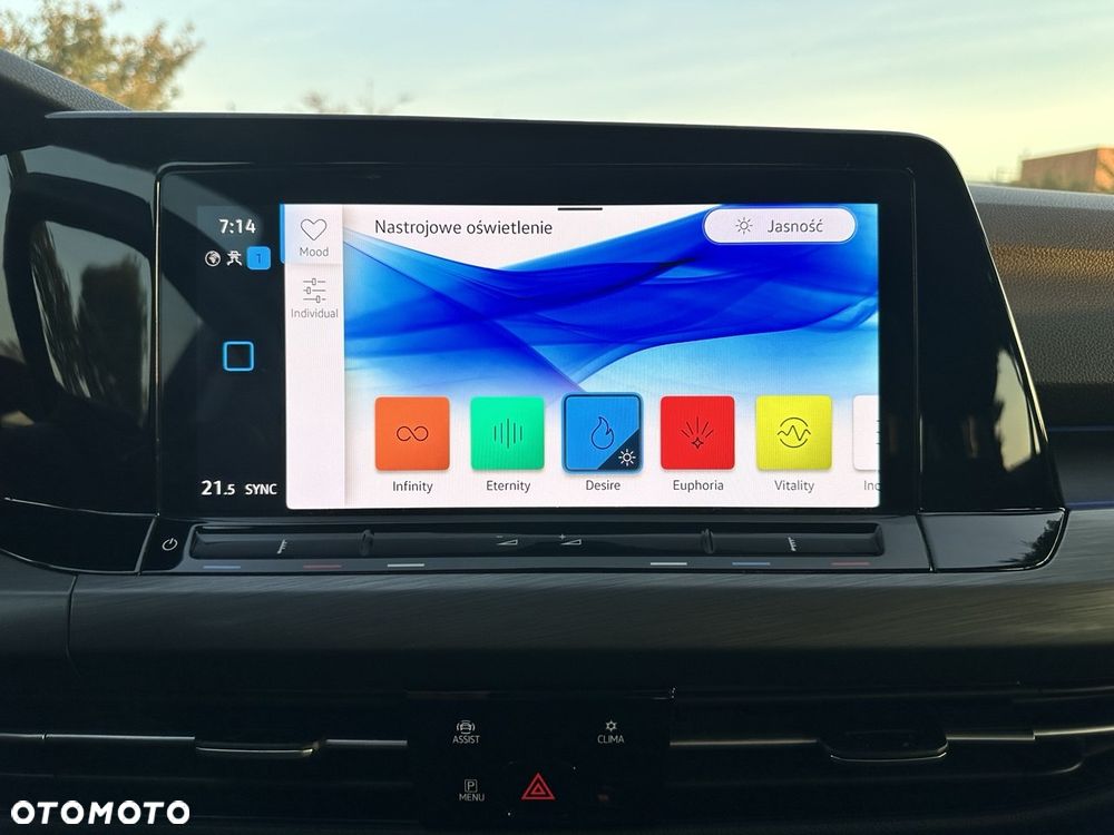 Volkswagen Golf 1.5 eTSI Style DSG - 17