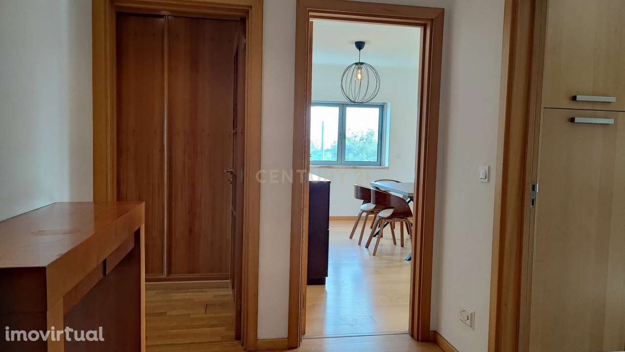 Apartamento T2 Mobilado em Condomínio Fechado - Grande imagem: 3/25