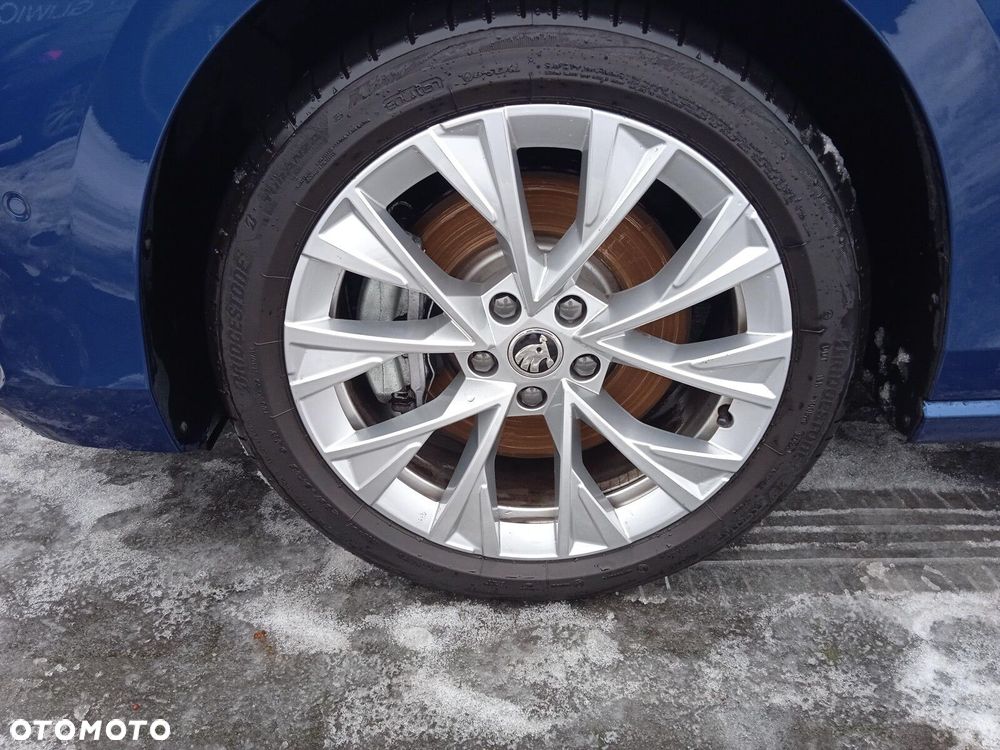 Skoda Superb 2.0 TDI SCR 4x4 Selection DSG - 17