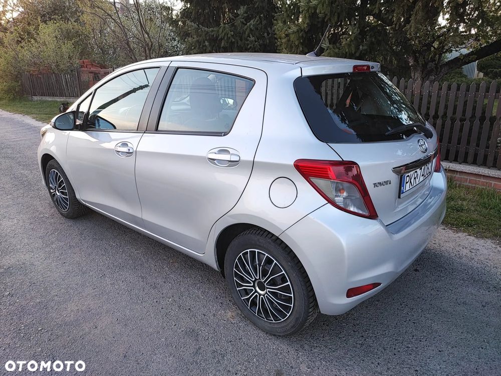 Toyota Yaris 1.33 VVT-i - 4