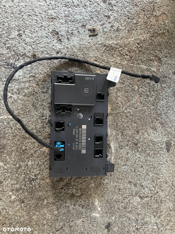 MERCEDES CLK W209 MODUL STEROWNIK DRZWI PRAWY PRZOD 2098202026