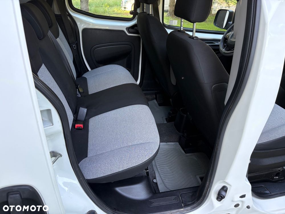 Fiat Qubo - 12