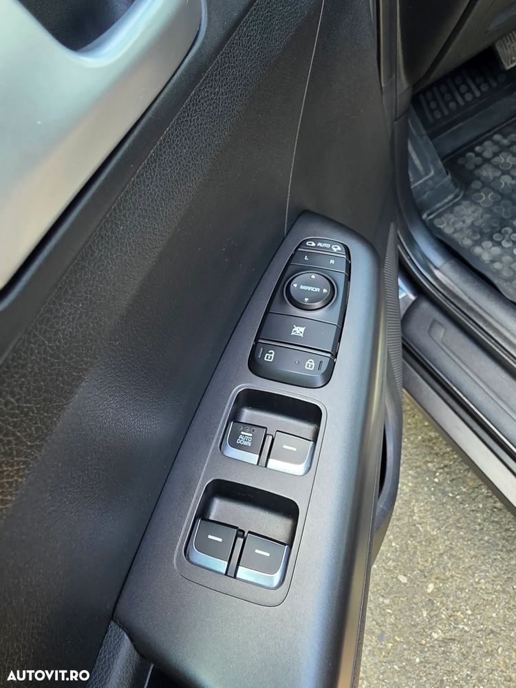 Kia Sportage 1.6 DSL 7DCT HP 4x2 Style - 9