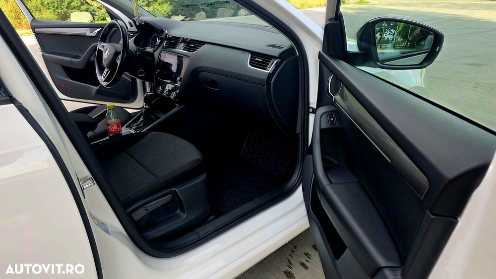 Skoda Octavia 2.0 TDI DSG 4X4 Style - 16