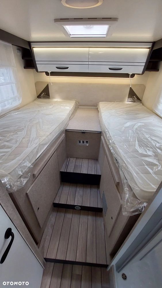 McLOUIS Mc4 373 - 10