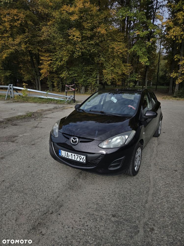 Mazda 2 2011 photo 2