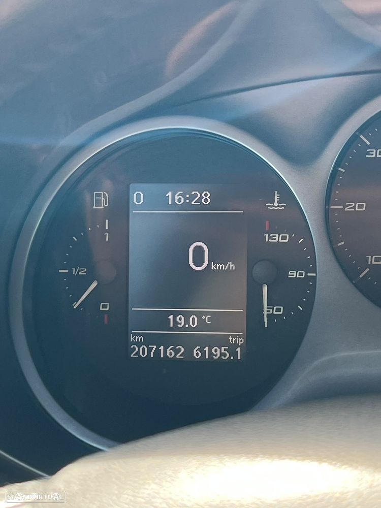 SEAT Leon 1.6 TDI DPF E-Ecomotive Style - 8