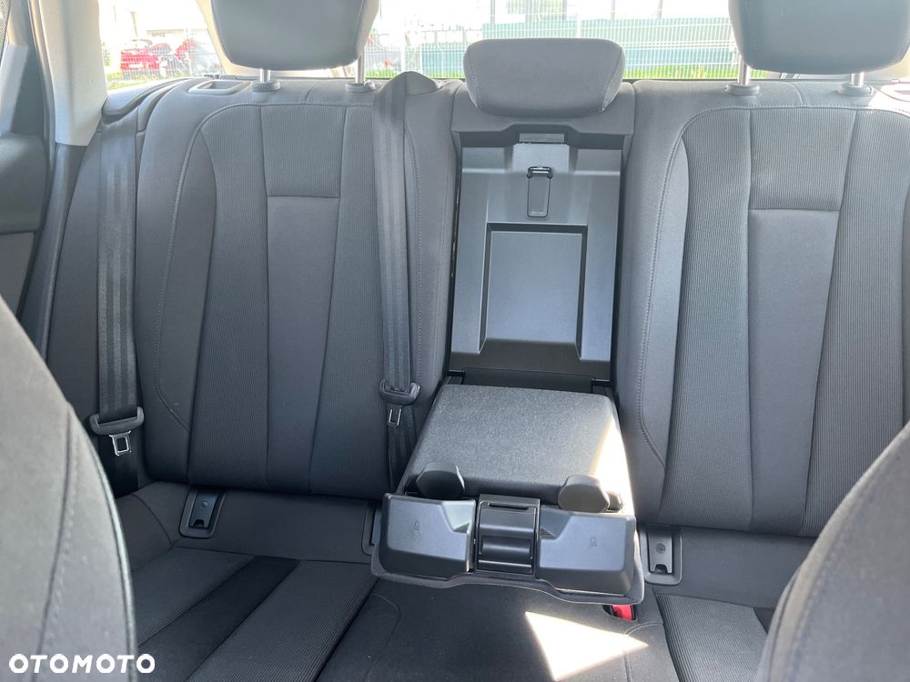 Audi A4 Avant 40 TDI S tronic - 21